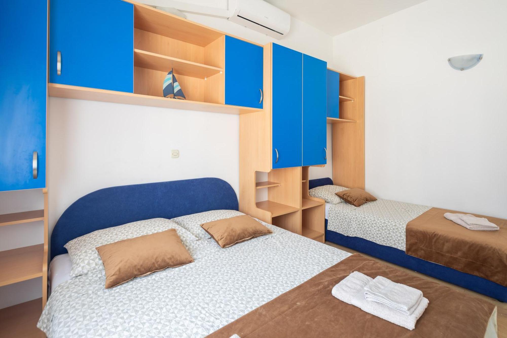 Apartment Near Central Beach With Free Parking Makarska